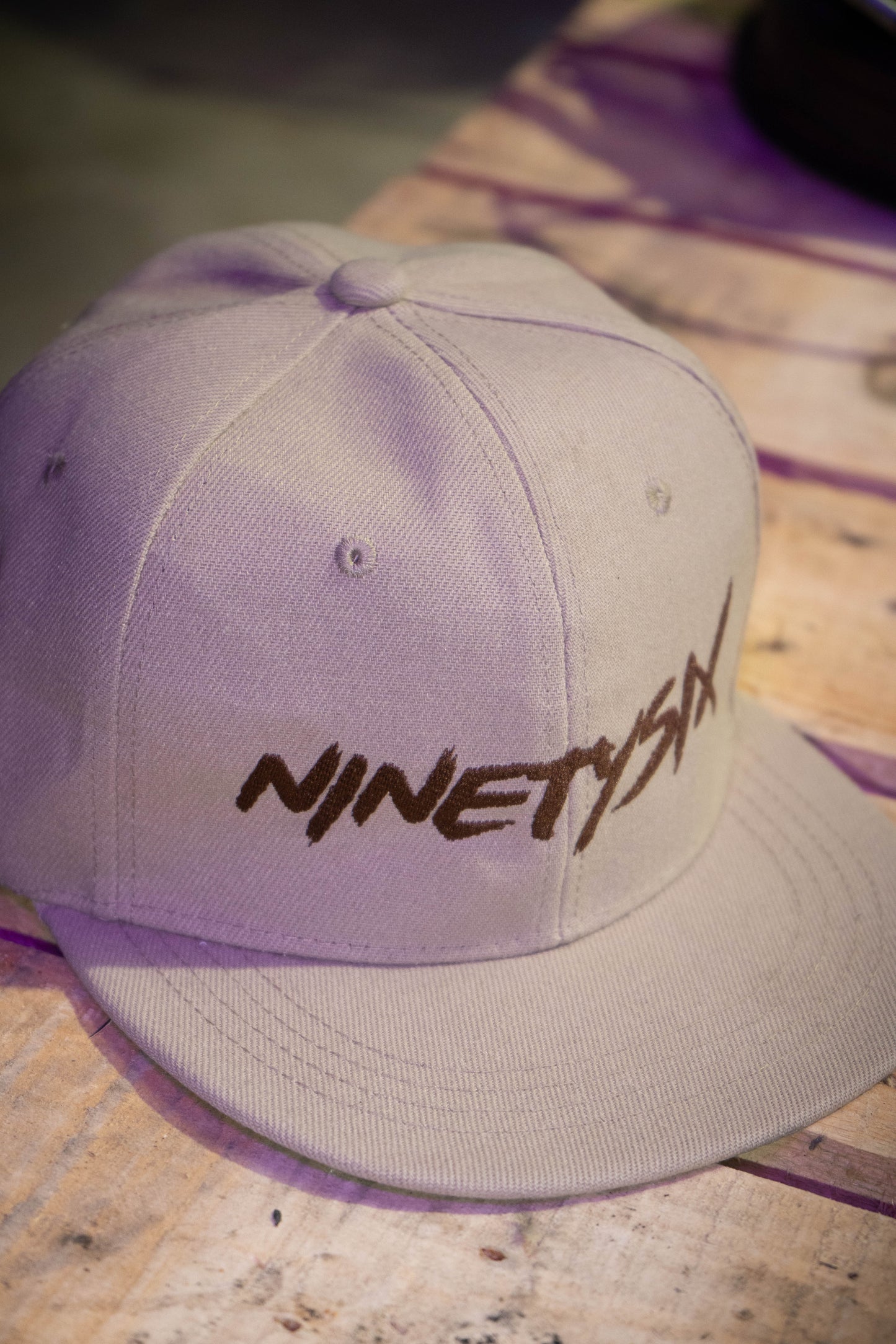 SNAPBACK CAP