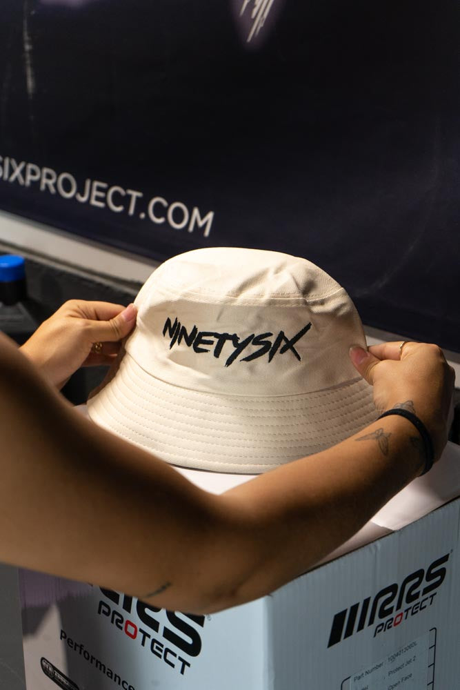 FLOW HAT