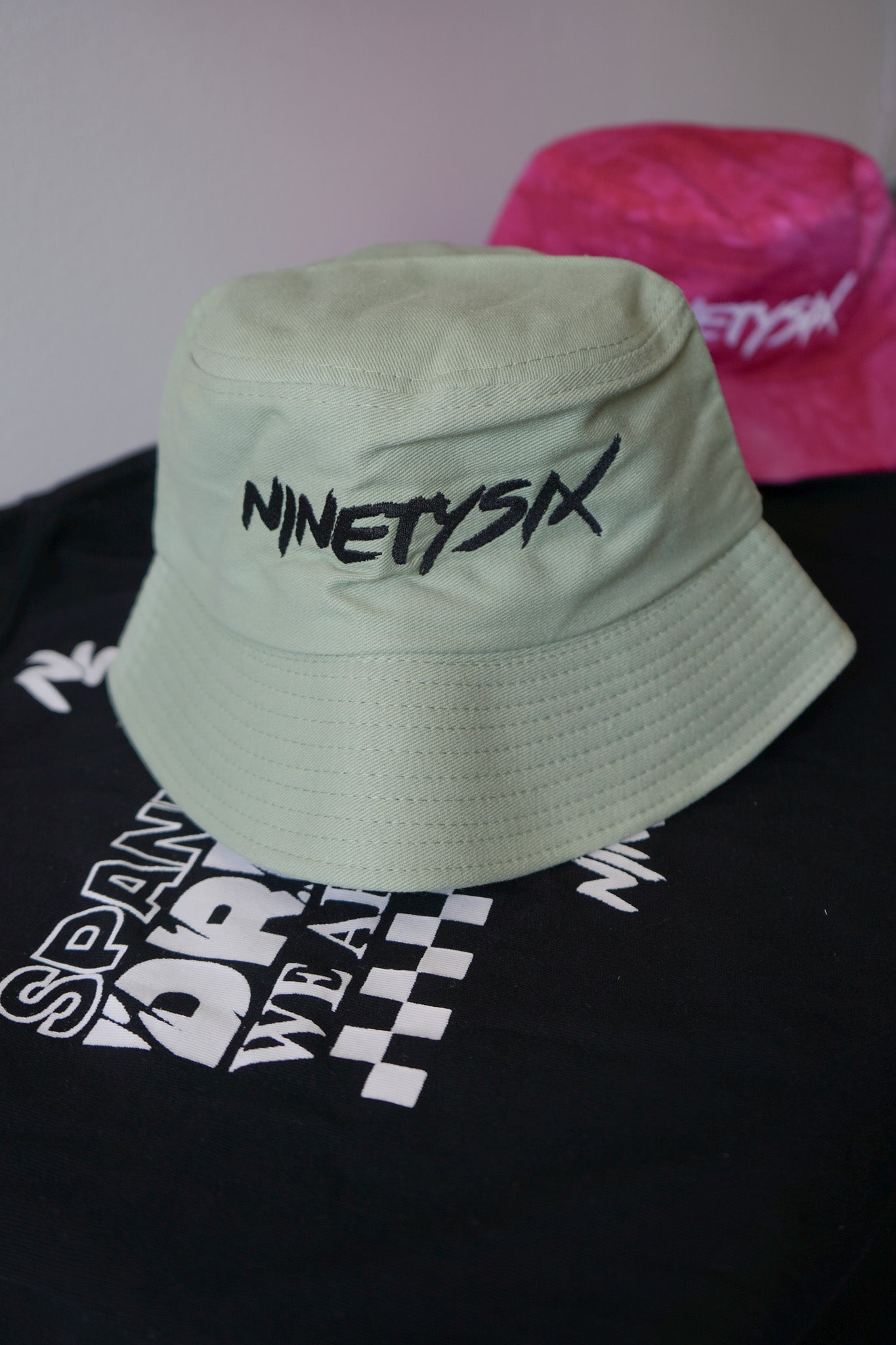 FLOW HAT