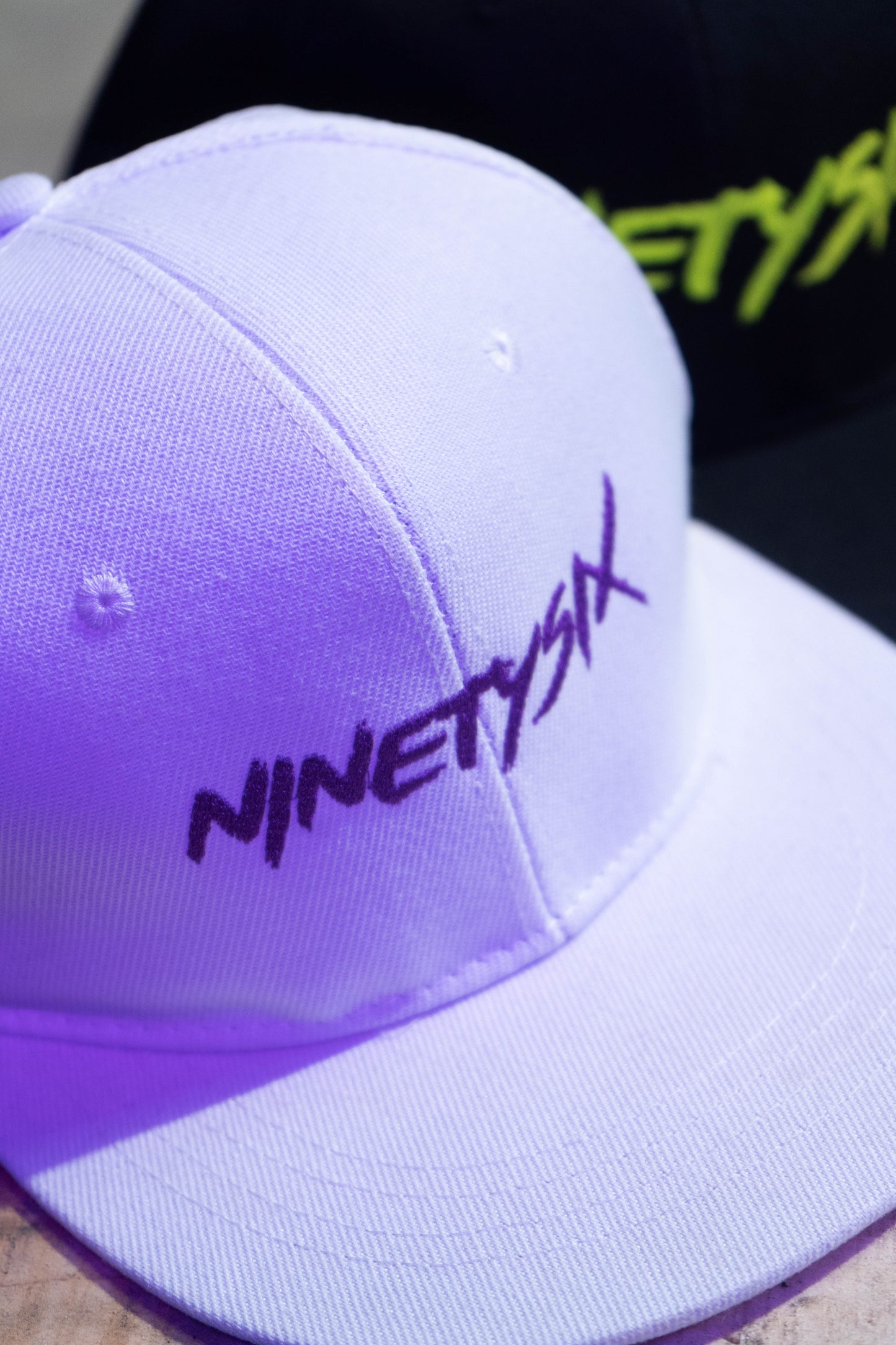 SNAPBACK CAP